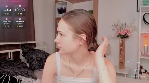 Elis 3 online show from September 2025 08:08:02 PM