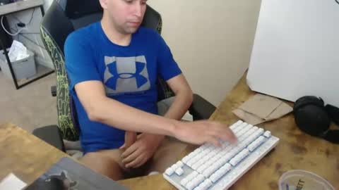 Snapshot of el_sancho69 chatting on April 2026 06:41:01 PM Sancho online show from April 2026 06:41:01 PM