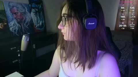 If you like it when I meow give me a thumbs up online show from March 2025 09:36:02 AM