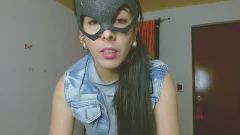 ela_3611 online show from October 2025 03:16:02 AM