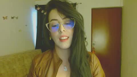 Snapshot of ela_3611 chatting on April 2026 06:32:02 PM ela_3611 online show from April 2026 06:32:02 PM