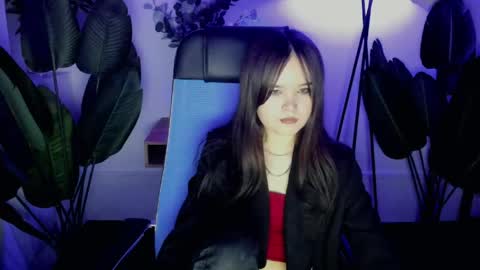 Snapshot of elainebeness chatting on May 2026 07:52:02 PM Your sweet girl online show from May 2026 07:52:02 PM