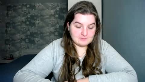 Elanis online show from December 2024 12:24:01 PM