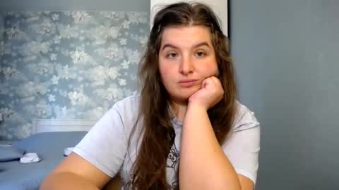 Elanis online show from June 2026 02:33:01 PM