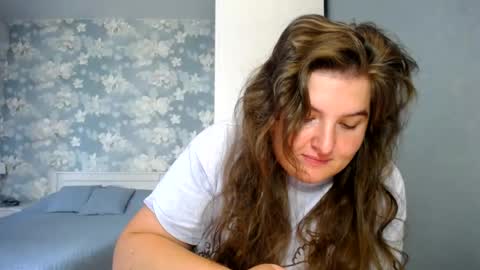 Elanis online show from July 2026 01:50:02 PM
