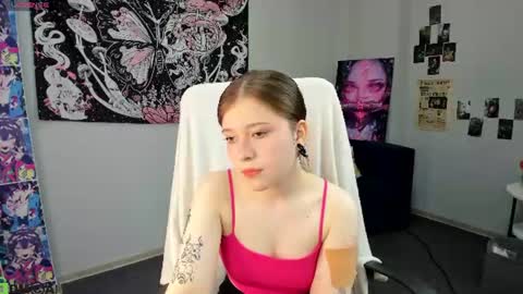 Snapshot of elara_irving chatting on July 2026 03:02:02 AM Elly online show from July 2026 03:02:02 AM