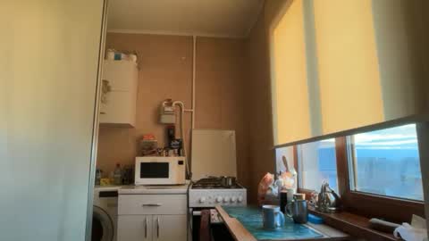 elarawhitmore online show from March 2026 03:30:02 PM