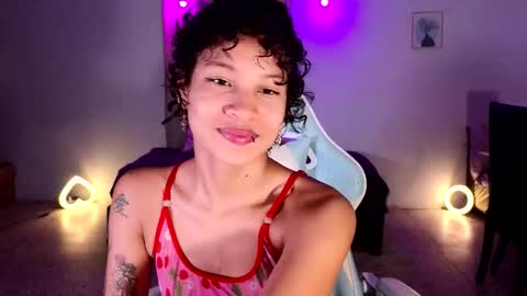 Snapshot of elaseles23 chatting on September 2025 11:28:01 PM elaseles23 online show from September 2025 11:28:01 PM