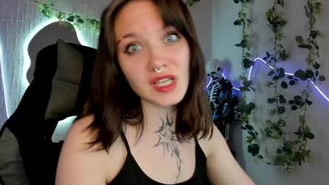 Snapshot of elastikiss chatting on May 2026 03:22:01 AM elastikiss online show from May 2026 03:22:01 AM