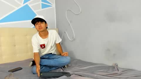 Snapshot of elchino_69 chatting on October 2025 05:43:01 PM EL CHINO 69 online show from October 2025 05:43:01 PM