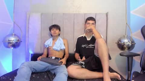 Snapshot of elchino_69 chatting on October 2025 10:19:02 PM EL CHINO 69 online show from October 2025 10:19:02 PM