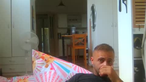 daniel18cmx online show from January 2026 01:44:01 AM