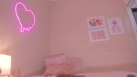 ELECTRA online show from February 2026 06:36:02 PM