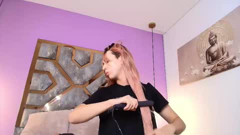 electra_gosselin online show from November 2025 03:49:02 AM