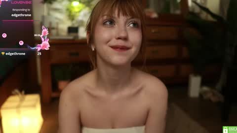 Snapshot of electric_woman chatting on September 2025 03:46:02 PM Aleksa online show from September 2025 03:46:02 PM
