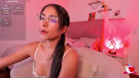 Snapshot of elegant_rouse chatting on July 2026 09:28:02 PM Rouse online show from July 2026 09:28:02 PM
