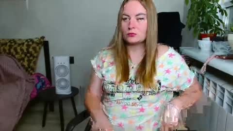 Snapshot of elena_maeer chatting on August 2026 07:06:01 PM Elena online show from August 2026 07:06:01 PM