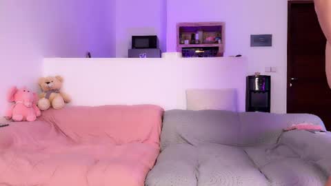 Elena Ross online show from June 2026 02:53:01 AM