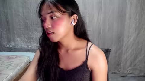 elenacum online show from October 2025 12:52:02 PM