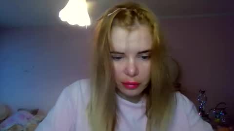 Elena online show from December 2025 02:35:02 PM