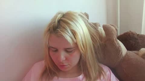 Elena online show from June 2026 04:33:02 PM