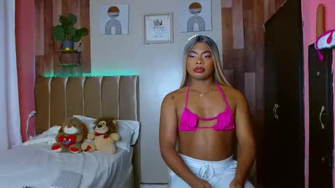 eletrabrowns online show from October 2025 05:18:01 AM