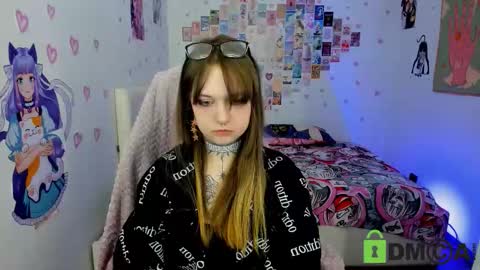 Kira online show from February 2026 08:40:02 PM