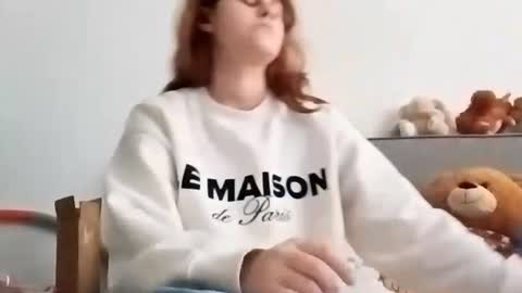 Sophie online show from January 2026 12:10:01 PM