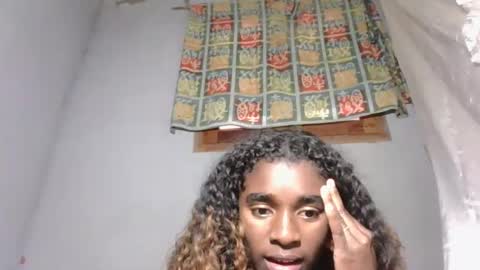 elia011 online show from November 2025 01:55:02 PM