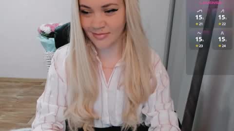 Snapshot of elia_ chatting on December 2024 09:33:01 AM Ella online show from December 2024 09:33:01 AM