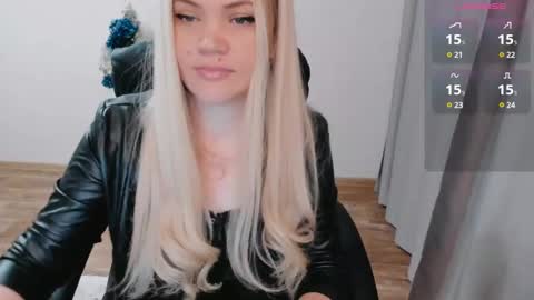 Snapshot of elia_ chatting on December 2024 08:37:02 AM Ella online show from December 2024 08:37:02 AM