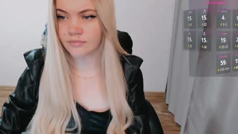 Snapshot of elia_ chatting on January 2025 07:09:02 AM Ella online show from January 2025 07:09:02 AM