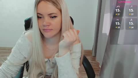 Snapshot of elia_ chatting on March 2025 06:59:02 AM Ella online show from March 2025 06:59:02 AM