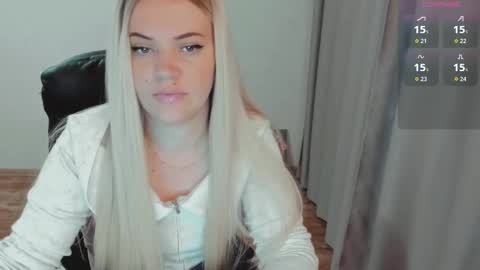 Snapshot of elia_ chatting on October 2025 05:38:02 AM Ella online show from October 2025 05:38:02 AM