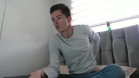 Elian online show from December 2024 08:25:02 PM