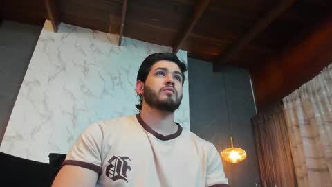 Elian online show from November 2025 12:27:02 PM