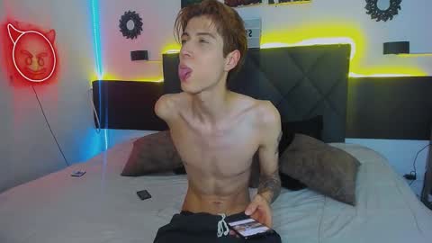 Snapshot of eliann_adam chatting on January 2025 06:27:02 AM eliann_adam online show from January 2025 06:27:02 AM