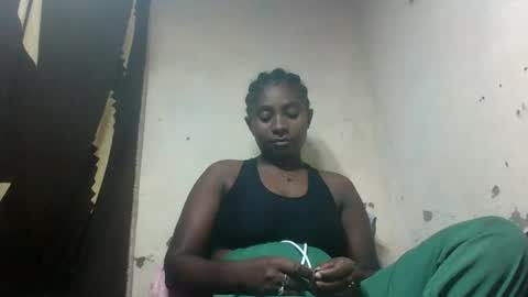 eliannee online show from December 2025 09:17:01 AM