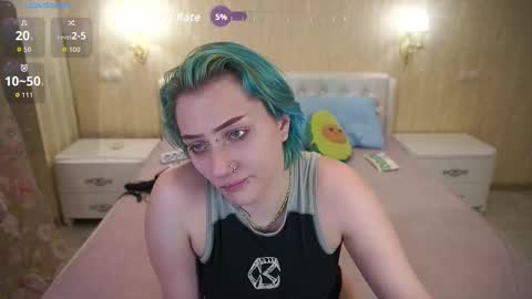 Luna online show from March 2026 10:35:01 PM