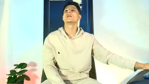 elias_salvatore_ online show from May 2026 02:25:01 PM