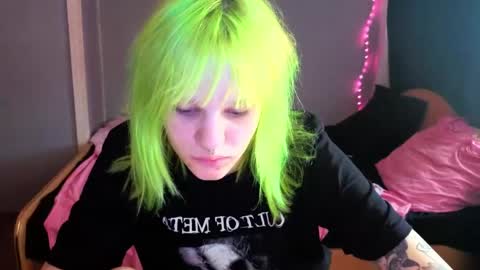 elieiza_xo online show from April 2026 09:23:01 AM