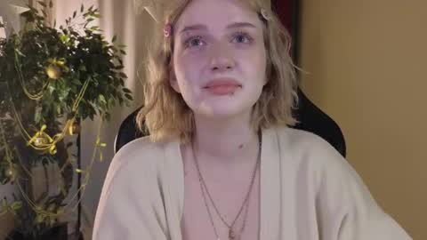 Ellie online show from January 2026 05:10:02 AM