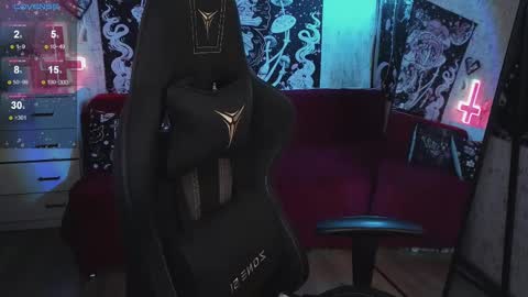  MORE ME   online show from February 2025 12:49:02 AM