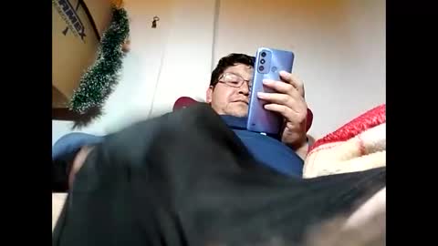 elimposstor online show from January 2025 01:18:02 AM