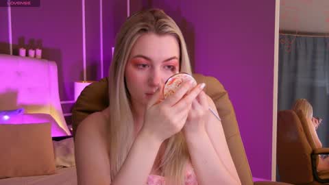 Elina online show from February 2025 01:26:02 AM