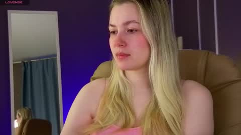 Elina online show from March 2025 01:04:01 AM