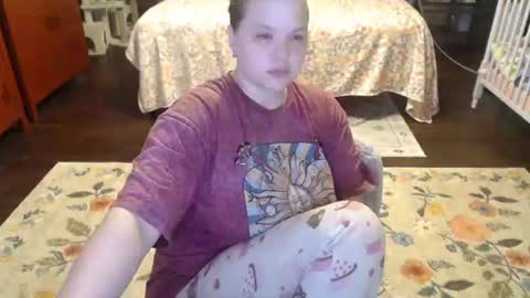 Snapshot of elinah_hanile chatting on June 2026 02:05:01 AM Elinah online show from June 2026 02:05:01 AM