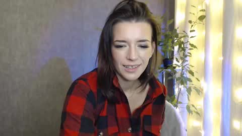 Snapshot of elinapretty chatting on December 2024 12:00:01 AM Elina online show from December 2024 12:00:01 AM