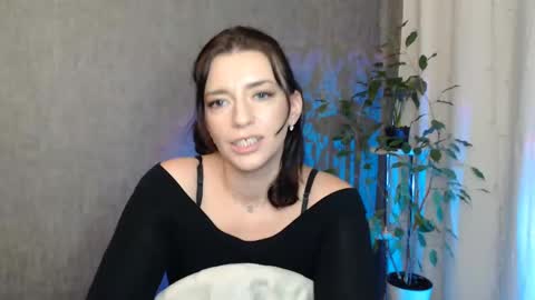 Snapshot of elinapretty chatting on January 2025 01:33:01 AM Elina online show from January 2025 01:33:01 AM