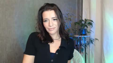 Snapshot of elinapretty chatting on September 2025 11:30:01 PM Elina online show from September 2025 11:30:01 PM
